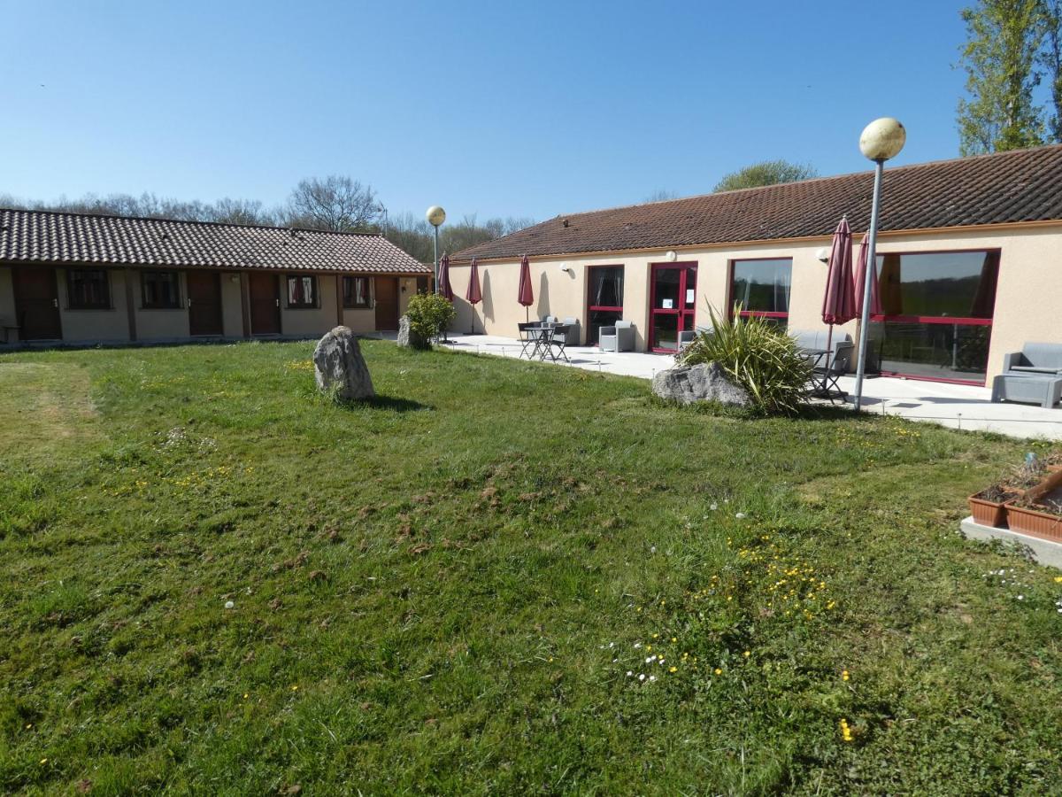 Hotel L'Agape Thermes-Magnoac Bagian luar foto