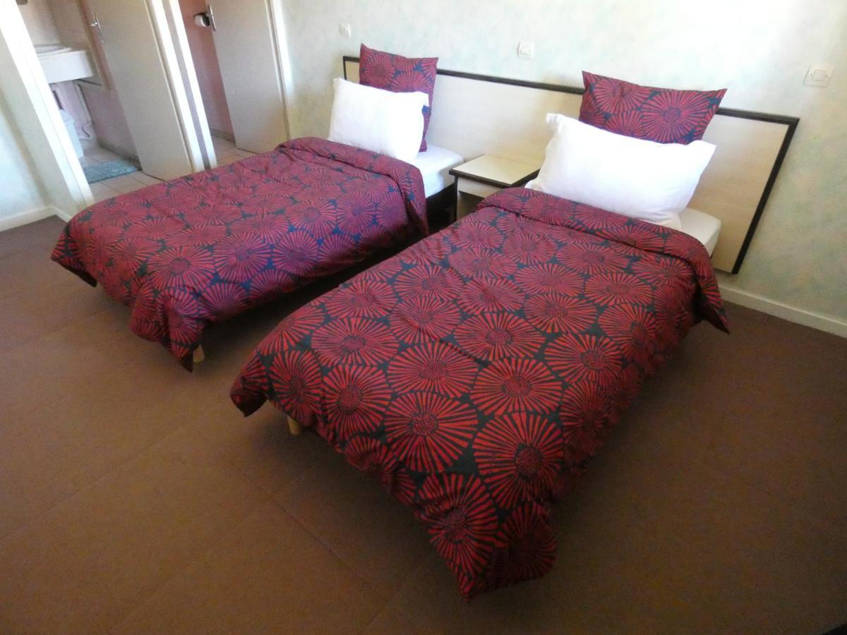 Hotel L'Agape Thermes-Magnoac Bagian luar foto